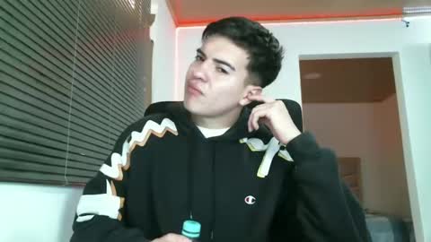 franccesco_699 online show from December 31, 5:29 pm
