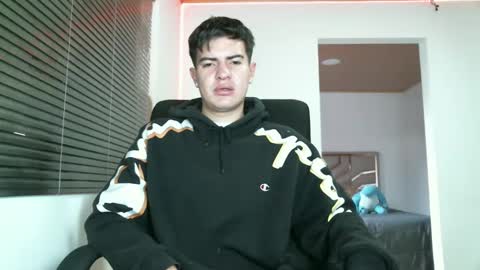 franccesco_699 online show from January 4, 5:05 pm