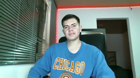 franccesco_699 online show from February 6, 10:43 pm