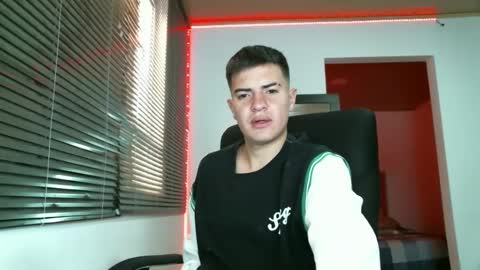 franccesco_699 online show from February 22, 3:03 pm