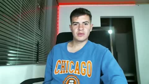 franccesco_699 online show from February 26, 12:16 am