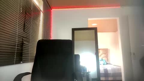 franccesco_699 online show from March 4, 4:09 pm