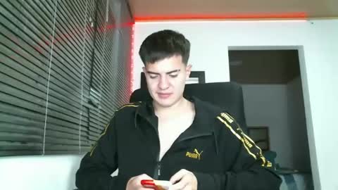 franccesco_699 online show from March 11, 11:37 pm