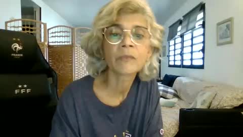 francelune online show from January 13, 1:17 pm