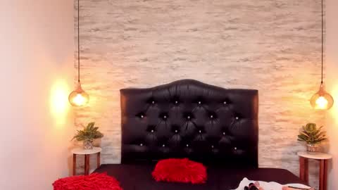          online show from November 16, 3:17 pm