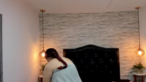 Snapshot of francesca_bbw chatting on May 3, 2:50 am online show from May 3, 2:50 am
