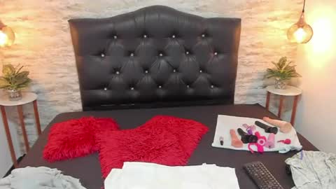 Snapshot of francesca_bbw chatting on July 11, 2:47 am online show from July 11, 2:47 am