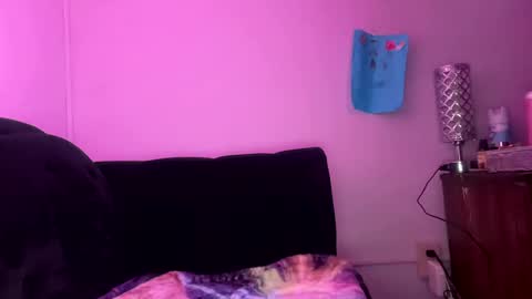 francescafey online show from March 11, 7:15 am