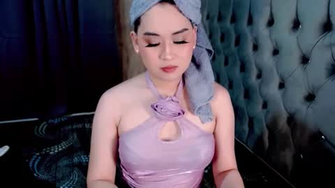 LOVE online show from February 22, 2:08 pm