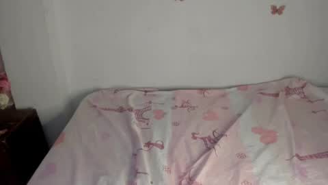 franchesca_hon11 online show from August 1, 2:27 pm
