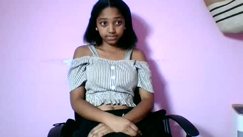 Snapshot of francia333068 chatting on June 14, 5:09 am francia333068 online show from June 14, 5:09 am