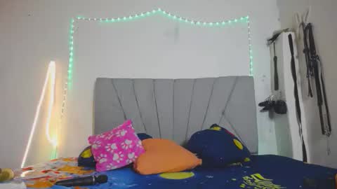 francihot4 online show from December 2, 1:44 am