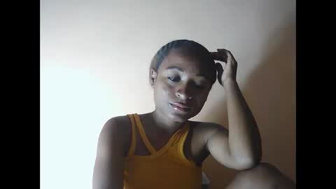 Snapshot of francine925426 chatting on November 16, 3:50 pm francine925426 online show from November 16, 3:50 pm