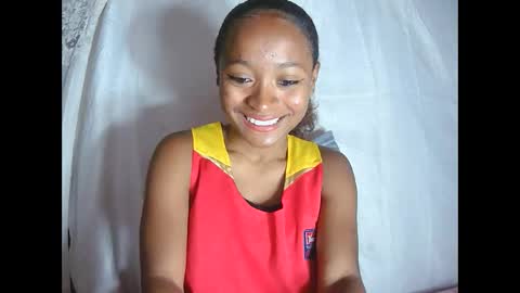 Snapshot of francine925426 chatting on November 21, 7:51 am francine925426 online show from November 21, 7:51 am