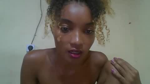 Snapshot of francinoli chatting on March 23, 2:21 pm Francinoli online show from March 23, 2:21 pm