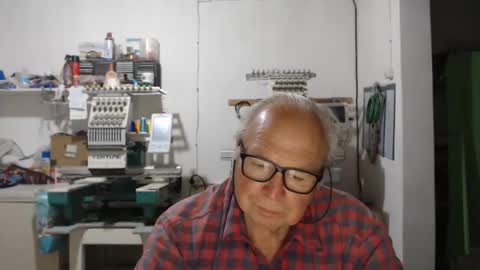 Snapshot of francisco727 chatting on January 10, 12:12 am francisco727 online show from January 10, 12:12 am