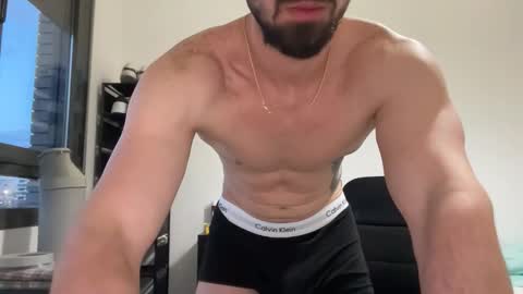 Snapshot of franco03952 chatting on February 15, 5:53 pm franco03952 online show from February 15, 5:53 pm