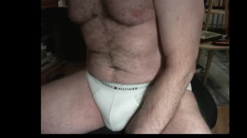 Snapshot of francois4059 chatting on March 29, 6:13 am Franois online show from March 29, 6:13 am