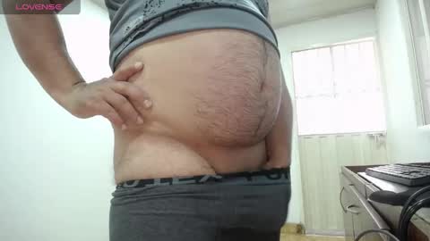 Snapshot of francoisroy chatting on May 13, 6:49 pm Juan online show from May 13, 6:49 pm