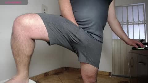 Snapshot of francoisroy chatting on May 27, 2:03 pm Juan online show from May 27, 2:03 pm