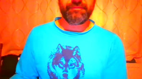 Snapshot of frank84848 chatting on February 19, 8:27 pm Frank online show from February 19, 8:27 pm