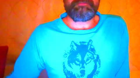 Snapshot of frank84848 chatting on April 19, 8:22 pm Frank online show from April 19, 8:22 pm
