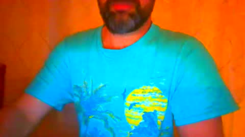 Snapshot of frank84848 chatting on May 4, 8:16 pm Frank online show from May 4, 8:16 pm