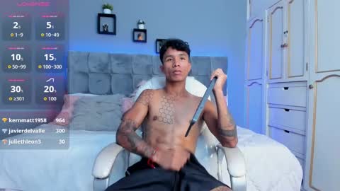 frank98_ online show from September 12, 8:20 pm