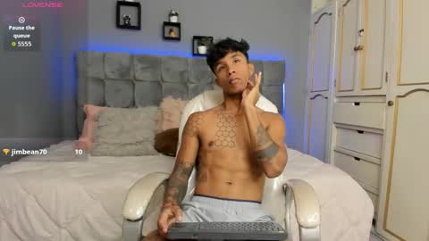 frank98_ online show from September 22, 7:49 pm