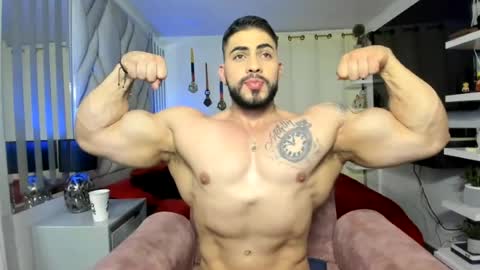 frank_foxx1 online show from August 3, 4:11 am