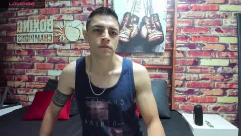 Snapshot of frank_millers chatting on January 24, 11:48 am Frank online show from January 24, 11:48 am