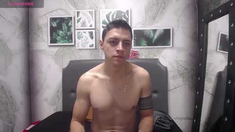 Snapshot of frank_millers chatting on February 4, 12:22 pm Frank online show from February 4, 12:22 pm