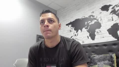 Snapshot of frank_millers chatting on December 2, 7:09 pm Frank online show from December 2, 7:09 pm