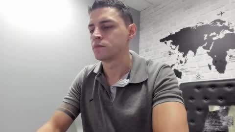 Snapshot of frank_millers chatting on December 5, 8:05 pm Frank online show from December 5, 8:05 pm