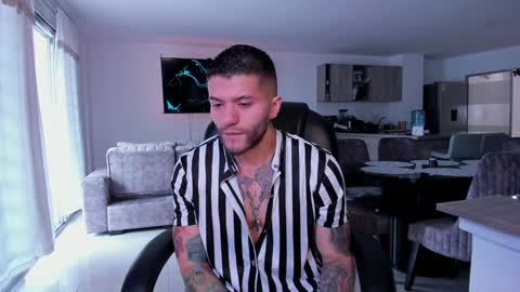 Frank Farrell. Hey remember to give me a thumbs up Ty online show from January 24, 6:25 pm