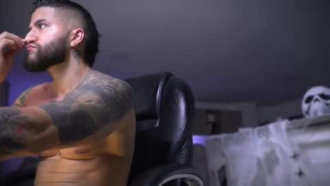 Frank Farrell. Hey remember to give me a thumbs up Ty online show from October 26, 3:12 am