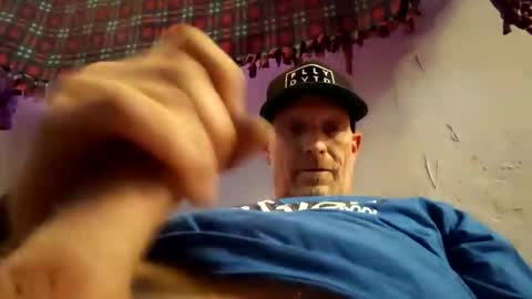 Famous Blue Eyes online show from May 10, 11:32 pm