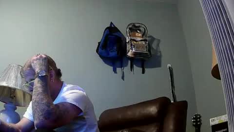 frankoze80 online show from October 5, 2:43 am