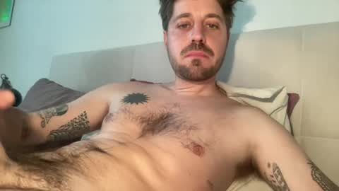 Snapshot of frankybiiig chatting on May 8, 3:06 pm thegoodandbiiig online show from May 8, 3:06 pm