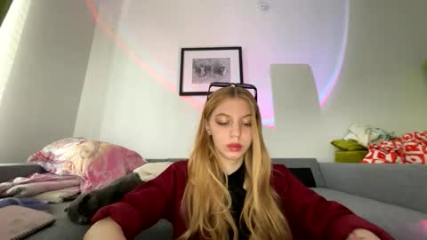 franny_fresh online show from February 26, 10:47 am