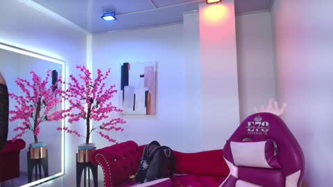 Franshesca online show from February 6, 11:02 am