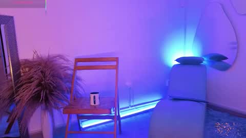 Fransheska online show from March 9, 12:09 pm