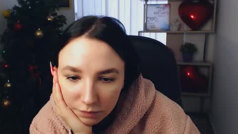 Snapshot of frauadd chatting on December 12, 10:24 am frauadd online show from December 12, 10:24 am