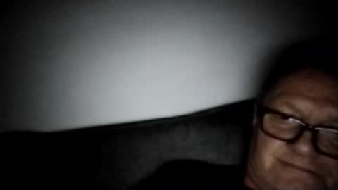 Snapshot of frauenfeind1 chatting on December 26, 6:52 am Wolfi online show from December 26, 6:52 am