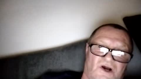 Snapshot of frauenfeind1 chatting on February 3, 2:34 pm Wolfi online show from February 3, 2:34 pm