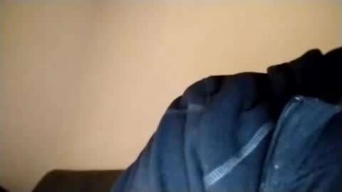 Snapshot of frauenfeind1 chatting on February 11, 7:02 am Wolfi online show from February 11, 7:02 am