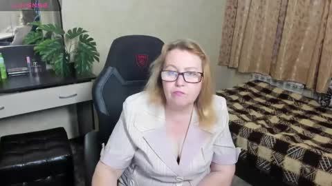 FrauMartha online show from December 20, 1:33 pm