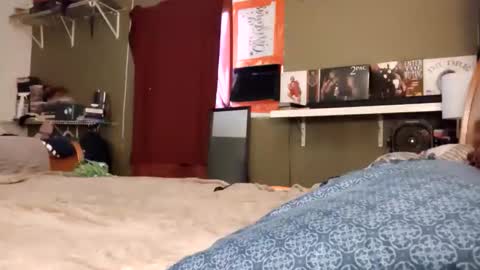 Snapshot of freakeazy chatting on February 17, 5:19 pm freakeazy online show from February 17, 5:19 pm