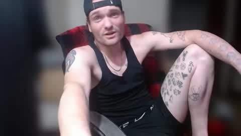 Snapshot of freakfortokens chatting on November 24, 4:01 am MysteryMaleStud online show from November 24, 4:01 am