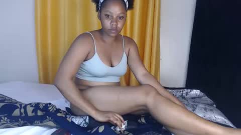 Snapshot of freaky216738 chatting on April 29, 2:21 pm freakyLucy online show from April 29, 2:21 pm